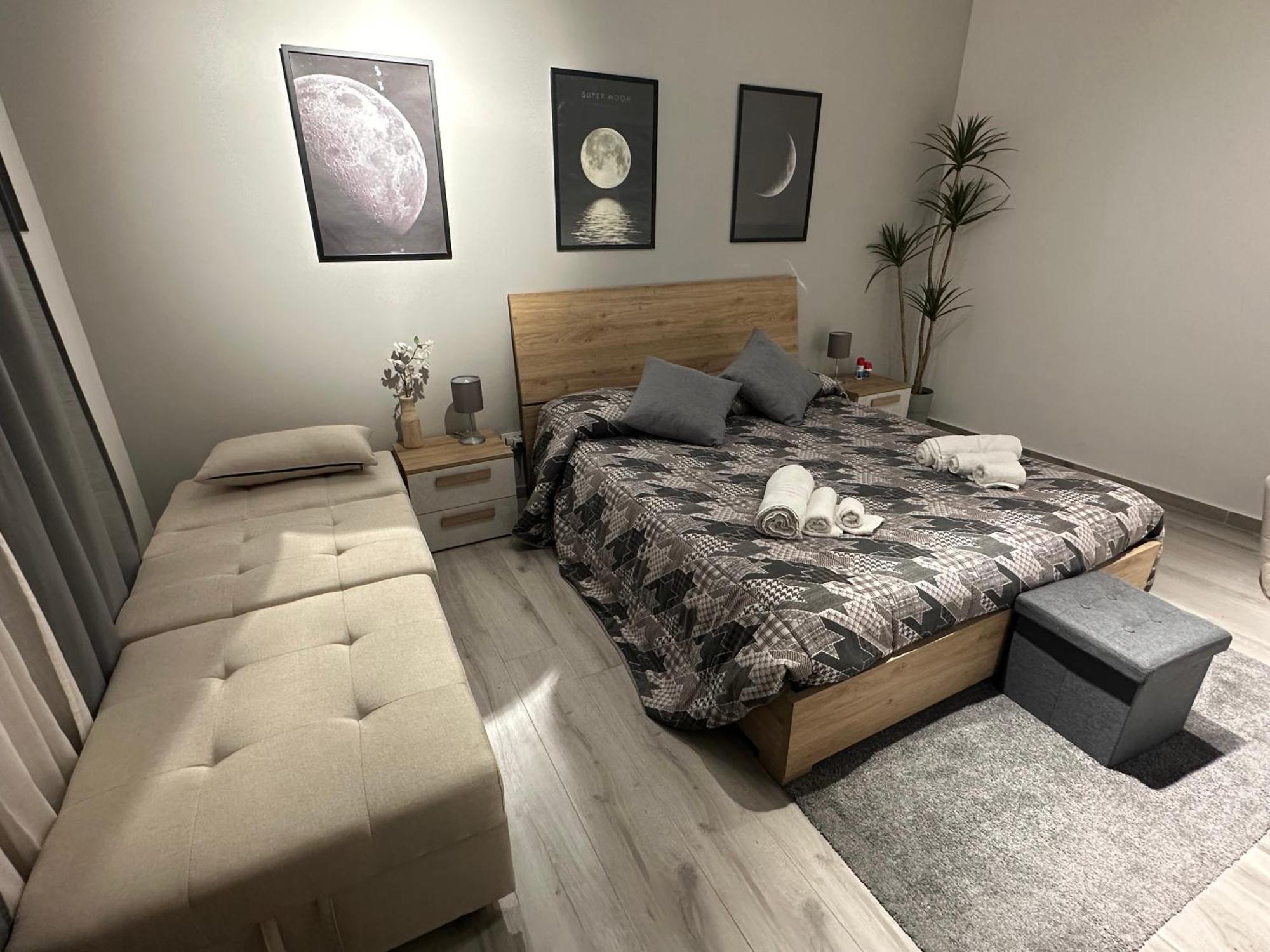 La Via Di Mezzo Apartment คาตาเนีย ภายนอก รูปภาพ
