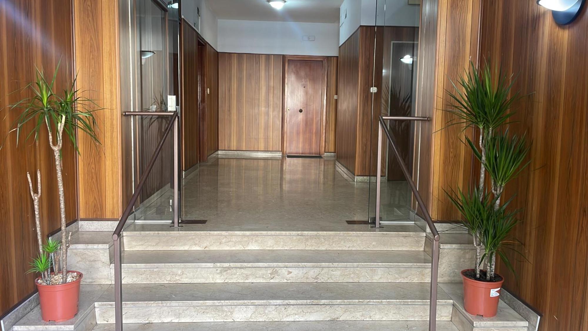 La Via Di Mezzo Apartment คาตาเนีย ภายนอก รูปภาพ