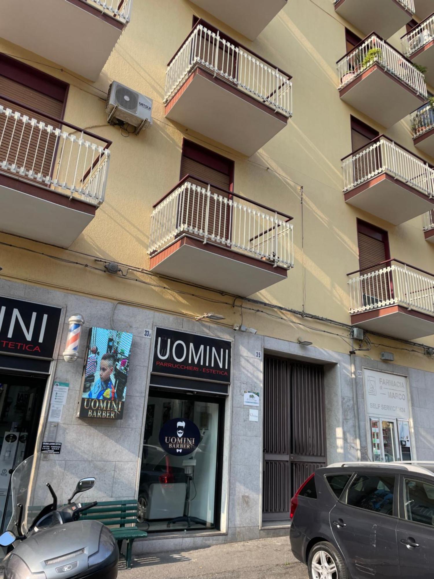 La Via Di Mezzo Apartment คาตาเนีย ภายนอก รูปภาพ