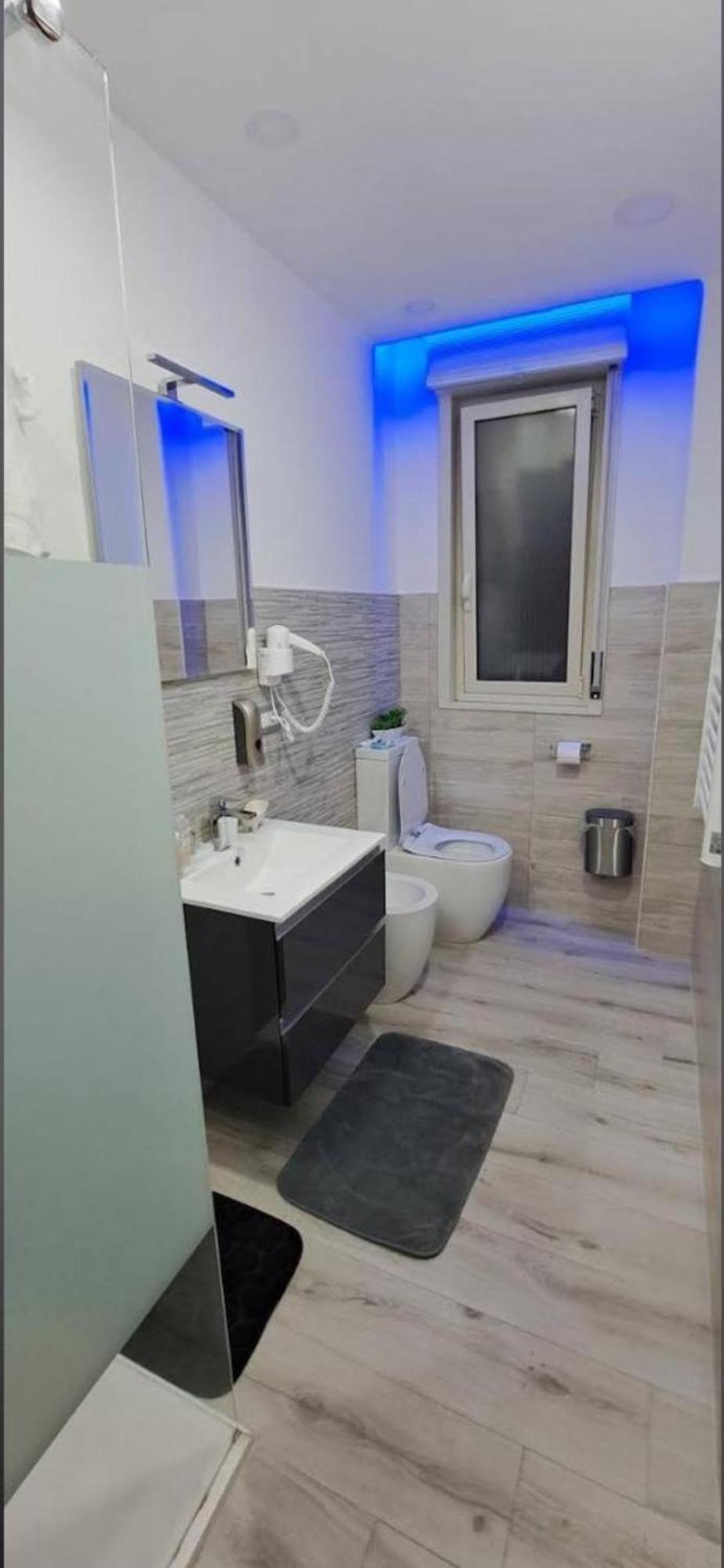 La Via Di Mezzo Apartment คาตาเนีย ภายนอก รูปภาพ